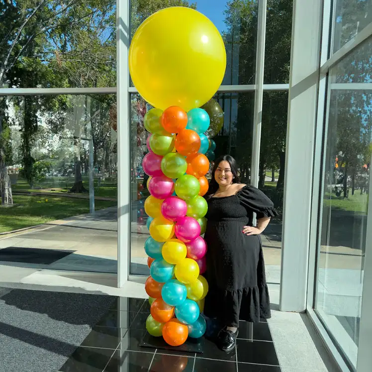 Launch your holiday sales in a big way with long-lasting 8' Balloon Tower Kits!